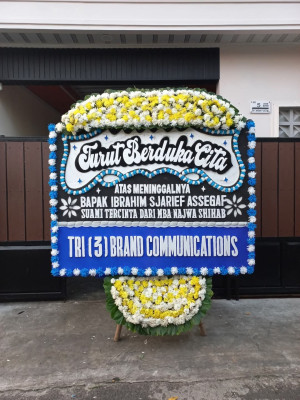 Papan Bunga Duka di Timbang Langkat